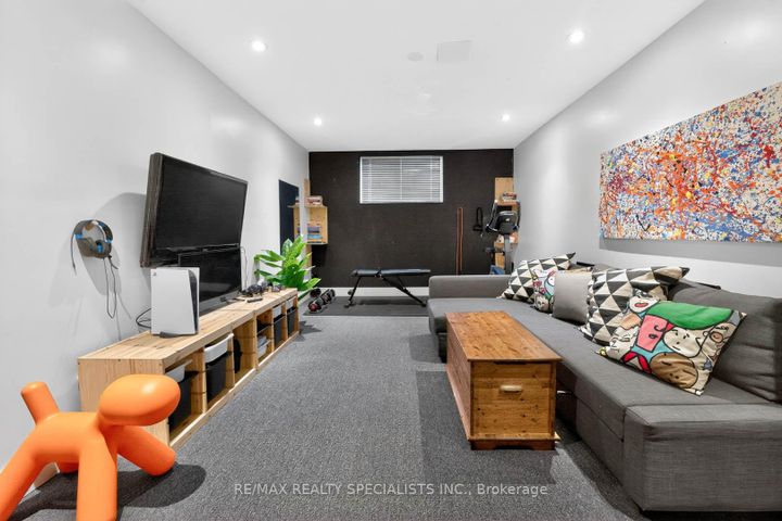 Photo 23 at 2601 Windjammer Road, Erin Mills, Mississauga