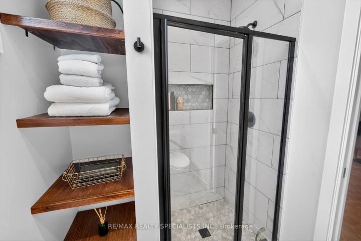 Photo 27 at 2601 Windjammer Road, Erin Mills, Mississauga