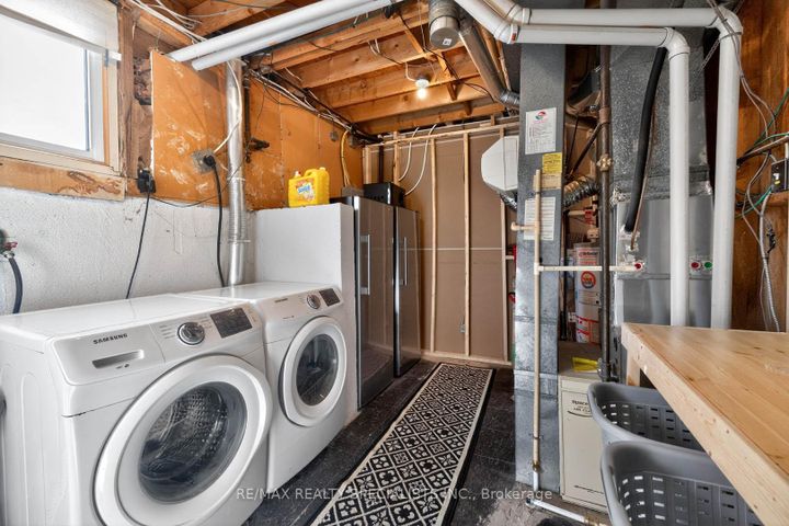 Photo 30 at 2601 Windjammer Road, Erin Mills, Mississauga