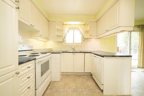 Photo 11 at 46 Given Road, Newcastle, Clarington