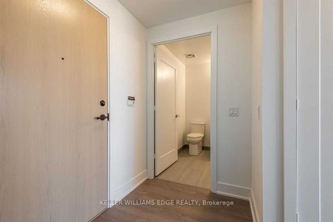 Photo 5 at 304 - 1 Belsize Drive, Eglinton, Toronto