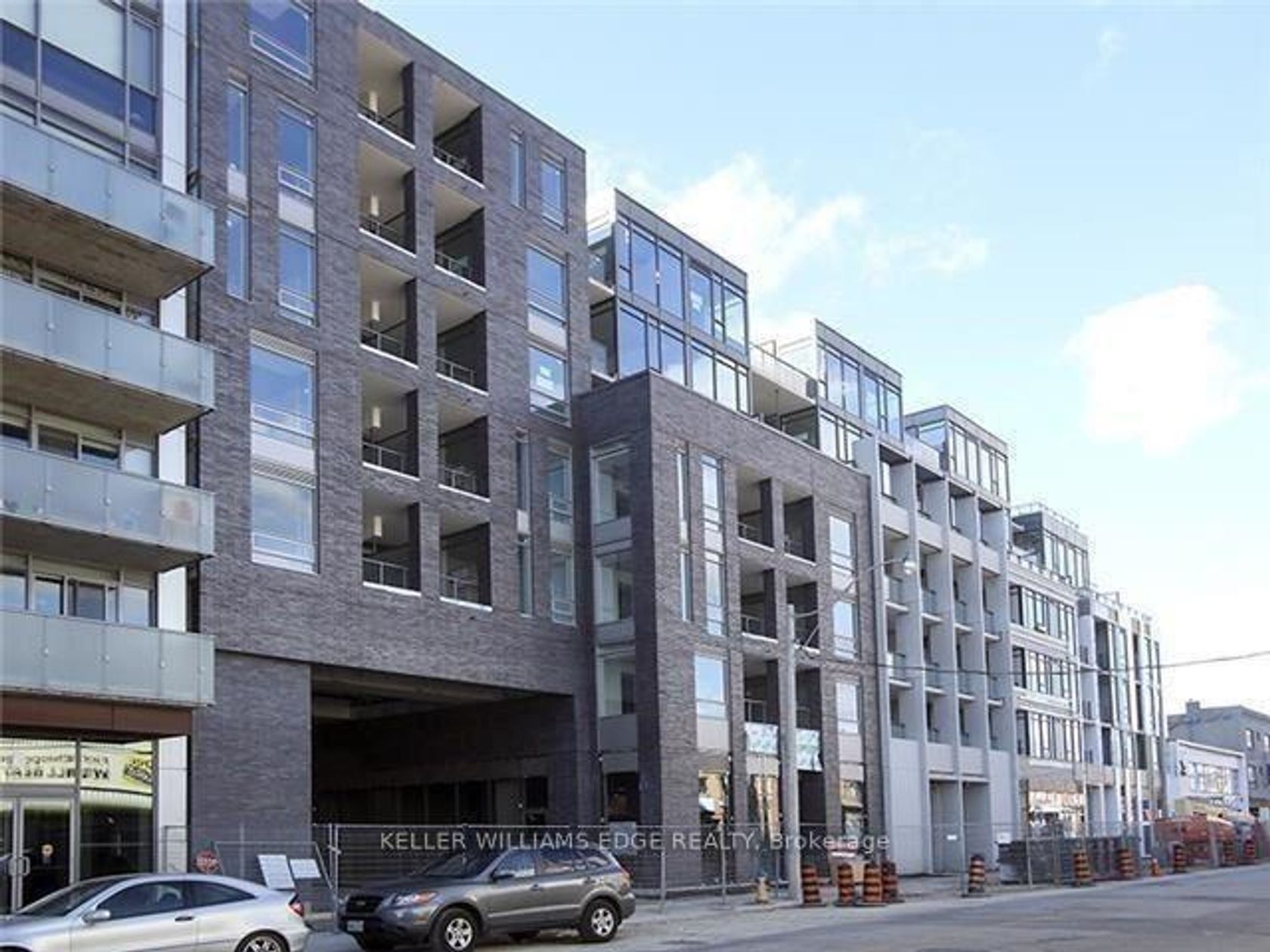 302 - 20 Gladstone Avenue, Little Portugal, Toronto 