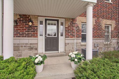 Photo 1 at 5 - 10 Porter Avenue W, West Woodbridge, Vaughan