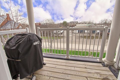 Photo 19 at 5 - 10 Porter Avenue W, West Woodbridge, Vaughan