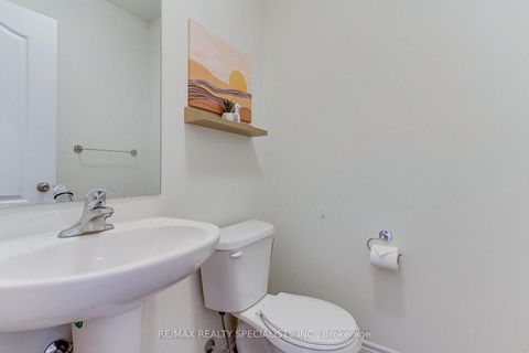 Photo 20 at 5 - 10 Porter Avenue W, West Woodbridge, Vaughan