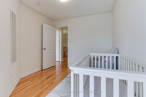 Photo 35 at 5 - 10 Porter Avenue W, West Woodbridge, Vaughan