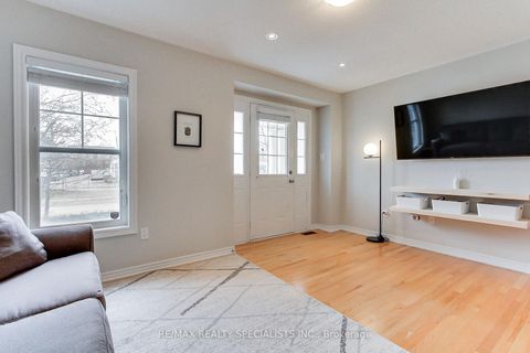 Photo 40 at 5 - 10 Porter Avenue W, West Woodbridge, Vaughan