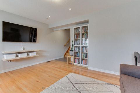 Photo 41 at 5 - 10 Porter Avenue W, West Woodbridge, Vaughan