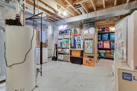 Photo 44 at 5 - 10 Porter Avenue W, West Woodbridge, Vaughan