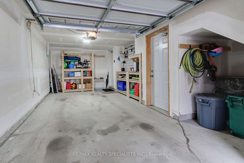 Photo 45 at 5 - 10 Porter Avenue W, West Woodbridge, Vaughan