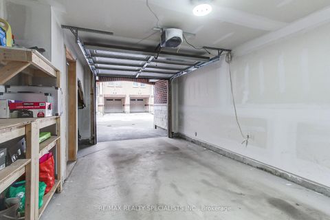 Photo 46 at 5 - 10 Porter Avenue W, West Woodbridge, Vaughan