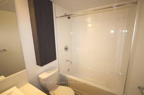 Photo 6 at 1009 - 68 Shuter Street, Yonge Corridor, Toronto