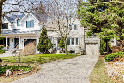 Photo 2 at 228 The Kingsway, Humber Valley, Toronto