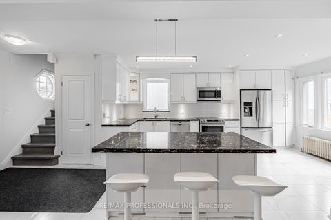 Photo 5 at 228 The Kingsway, Humber Valley, Toronto