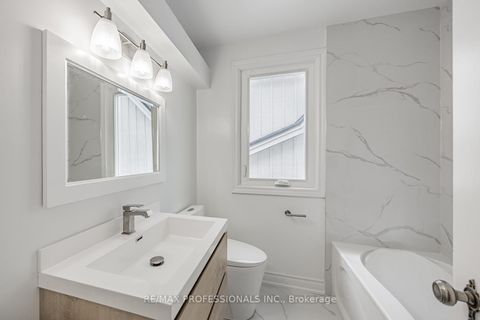 Photo 24 at 228 The Kingsway, Humber Valley, Toronto