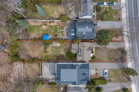 Photo 34 at 228 The Kingsway, Humber Valley, Toronto