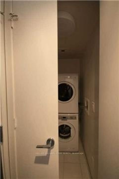 Photo 2 at 408 - 101 Charles Street E, Yonge Corridor, Toronto