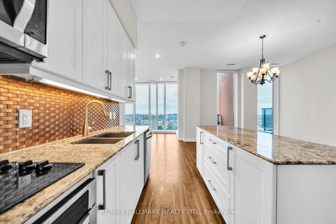 Photo 14 at PH6 - 9600 Yonge Street, North Richvale, Richmond Hill