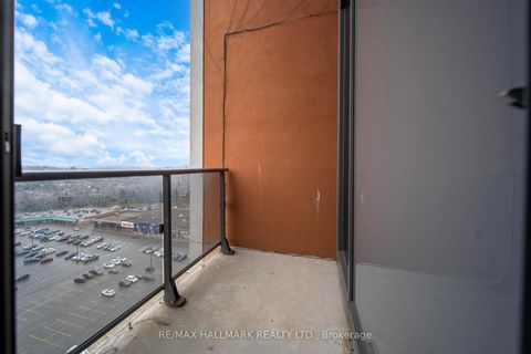 Photo 21 at PH6 - 9600 Yonge Street, North Richvale, Richmond Hill