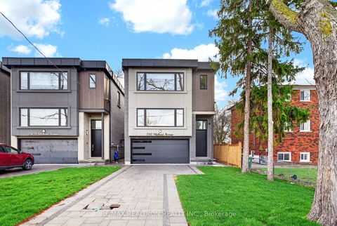 Photo 2 at 792 Midland Avenue, Kennedy Park, Toronto