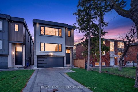 Photo 8 at 792 Midland Avenue, Kennedy Park, Toronto