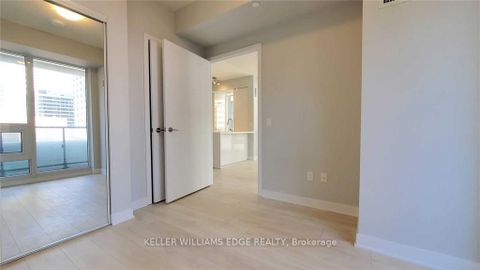 Photo 6 at 809 - 2221 Yonge Street, Mount Pleasant West, Toronto