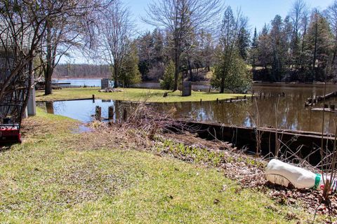 Photo 6 at 180 & 182 Riverbank Drive, Pefferlaw, Georgina