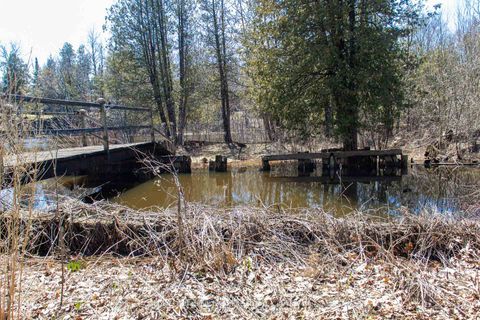 Photo 8 at 180 & 182 Riverbank Drive, Pefferlaw, Georgina