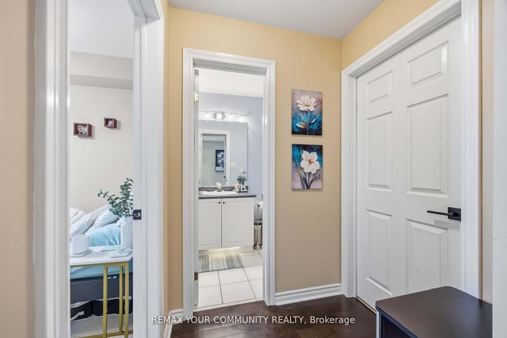 Photo 38 at 17 - 520 Silken Laumann Drive, Wyndham, Newmarket