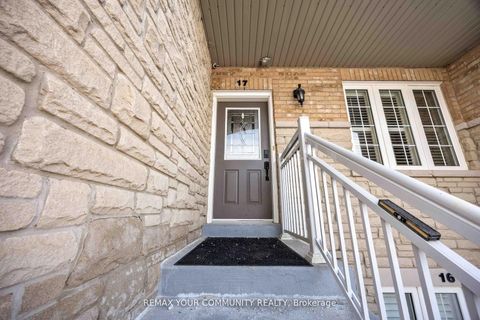 Photo 3 at 17 - 520 Silken Laumann Drive, Wyndham, Newmarket