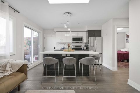 Photo 5 at 49 Beatrice Street, Bellwoods, Toronto