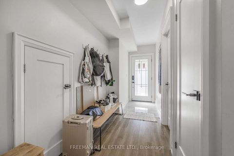 Photo 22 at 49 Beatrice Street, Bellwoods, Toronto