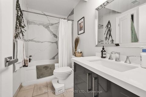 Photo 31 at 49 Beatrice Street, Bellwoods, Toronto