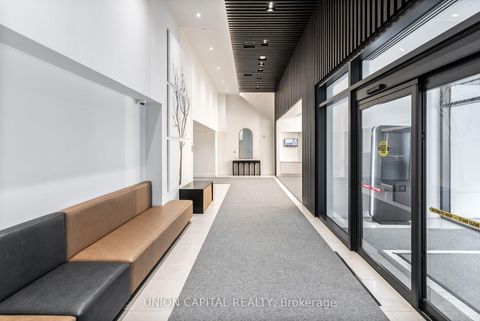 Photo 3 at 601W - 3 Rosewater Street E, South Richvale, Richmond Hill