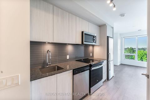 Photo 5 at 601W - 3 Rosewater Street E, South Richvale, Richmond Hill