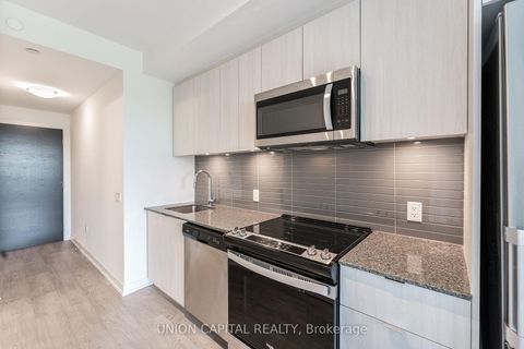 Photo 7 at 601W - 3 Rosewater Street E, South Richvale, Richmond Hill