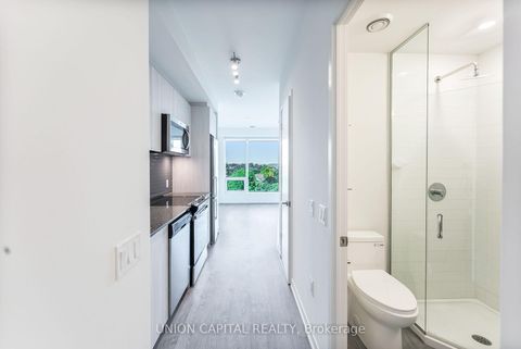 Photo 8 at 601W - 3 Rosewater Street E, South Richvale, Richmond Hill