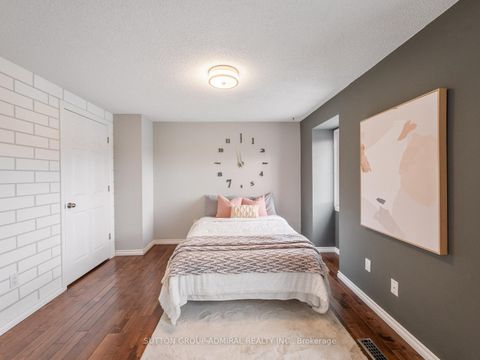 Photo 17 at 218 Mullen Drive, Brownridge, Vaughan