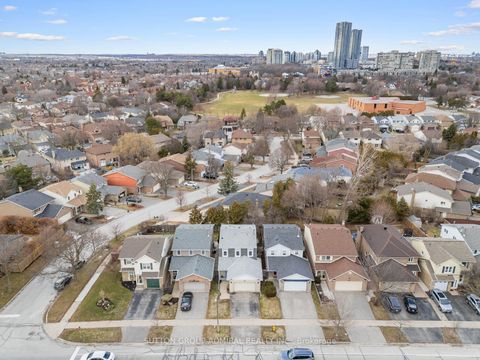 Photo 28 at 218 Mullen Drive, Brownridge, Vaughan