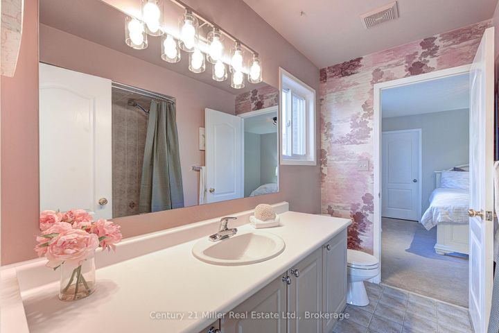 Photo 26 at 2142 Meadowglen Drive, WM Westmount, Oakville