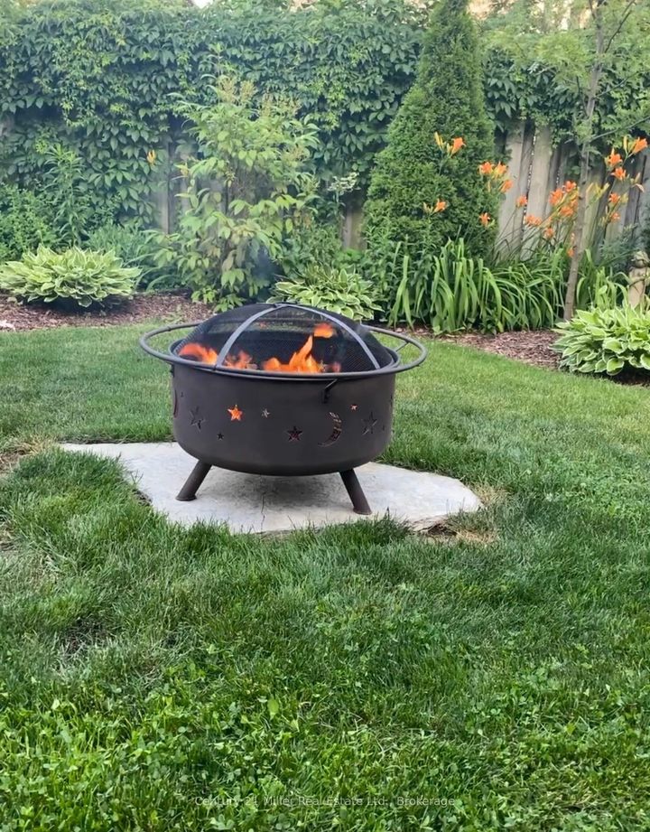 Photo 45 at 2142 Meadowglen Drive, WM Westmount, Oakville