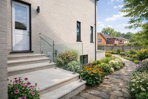 Photo 34 at 16 Barker Avenue, Beaumonde Heights, Toronto