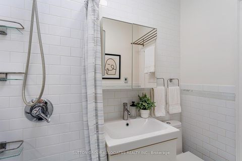 Photo 16 at 88 Westminster Avenue, Roncesvalles, Toronto