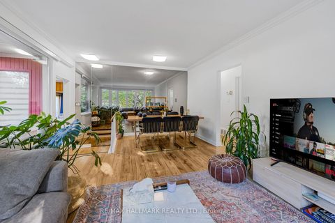 Photo 10 at 80 Berkinshaw Crescent, Don Mills, Toronto