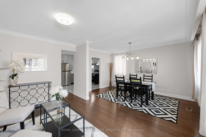 Photo 7 at 1038 Alexandra Avenue, Lakeview, Mississauga