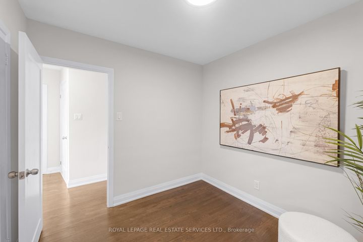 Photo 26 at 1038 Alexandra Avenue, Lakeview, Mississauga