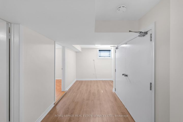 Photo 37 at 1038 Alexandra Avenue, Lakeview, Mississauga