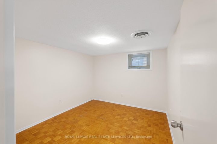 Photo 40 at 1038 Alexandra Avenue, Lakeview, Mississauga