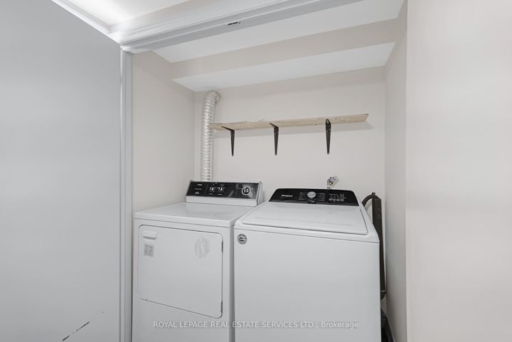 Photo 42 at 1038 Alexandra Avenue, Lakeview, Mississauga