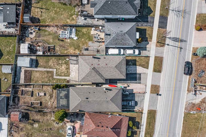 Photo 43 at 1038 Alexandra Avenue, Lakeview, Mississauga